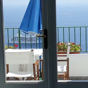 residenza-zio-gennaro.hotels-amalfi.com/